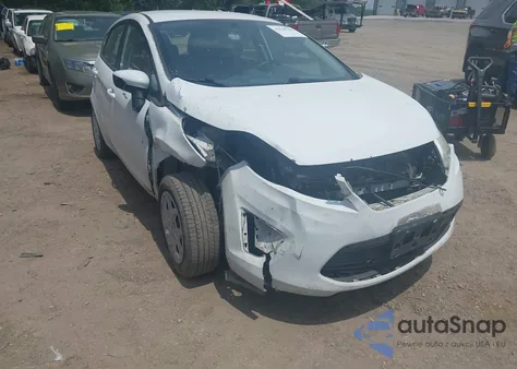 2013 Ford Fiesta Se z USA, uszkodzony, nr VIN 3FADP4EJ4DM186821